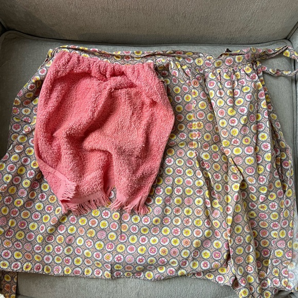 Vintage Apron - Picture 2 of 3